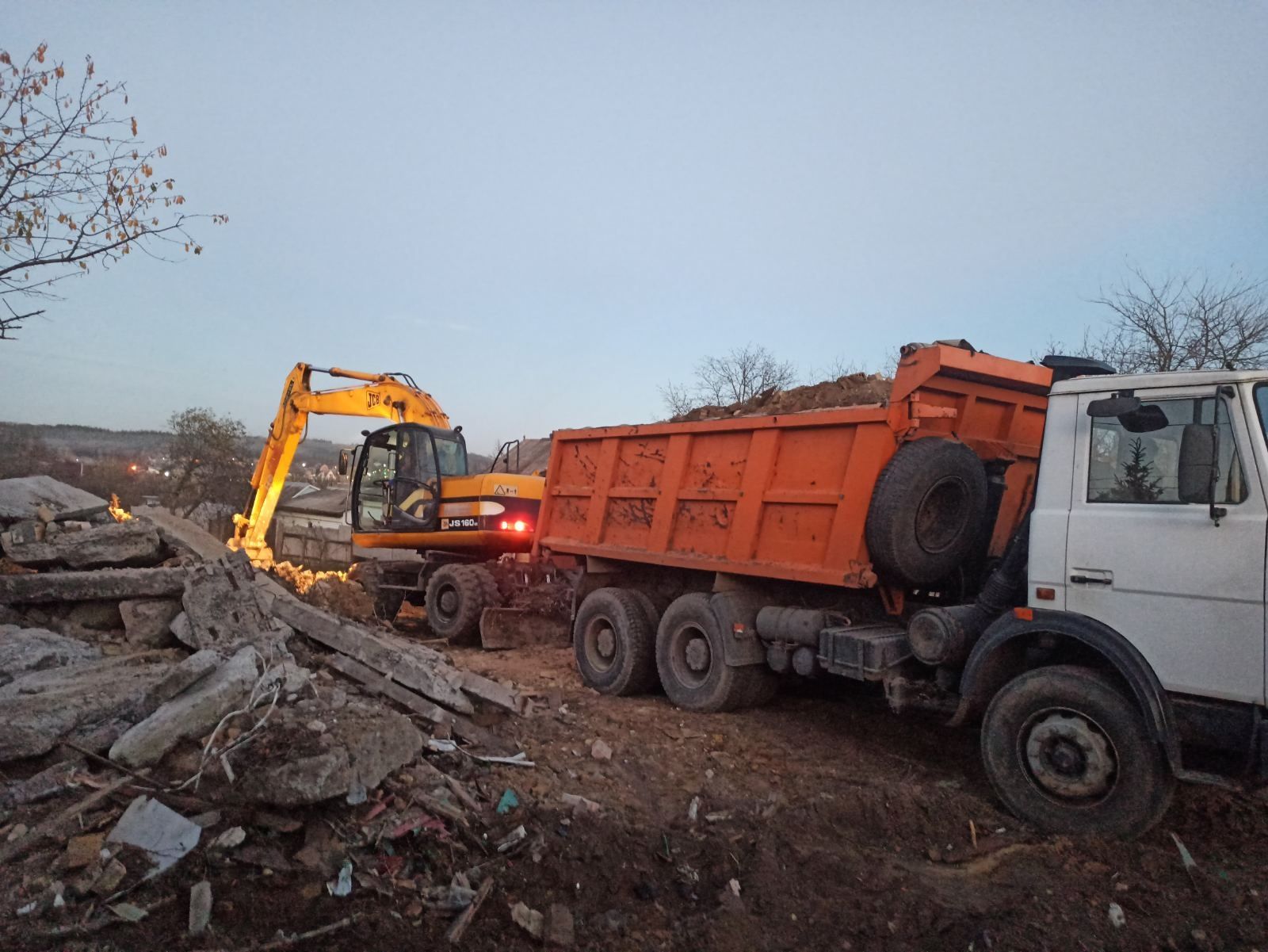 Демонтаж,розчистка ділянки під ключ