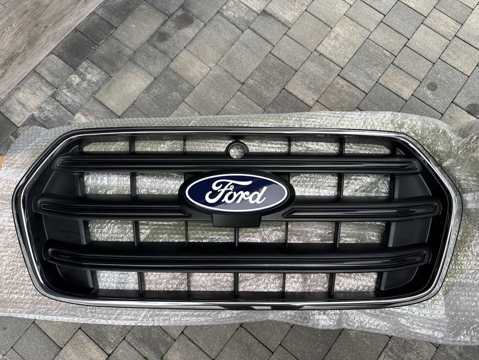 Atrapa kratka grill Ford Transit