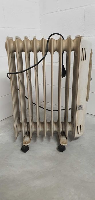 Radiador a óleo, 9 elementos. 2000W
