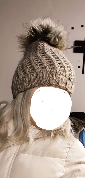 Zimowa czapka damska dzianinowa Jacob r. uniwersalny