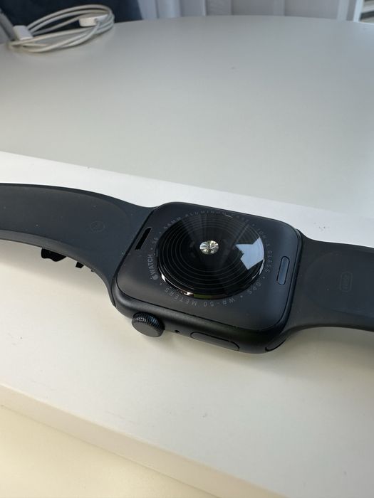 Apple Watch SE 2 44mm | 100% заряд батареї, стан ідеал