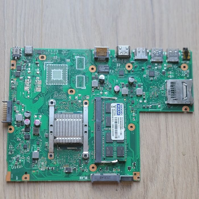 Asus R540L płyta główna z procesorem 5005