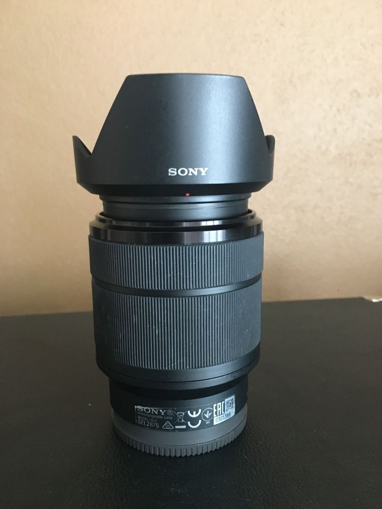 Vendo Sony FE 3.5-5.6 / 28-70mm Kit Lens