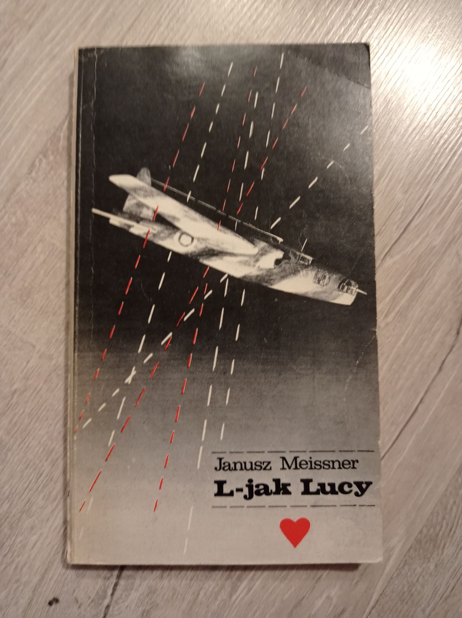 L- jak Lucy. Janusz Meissner