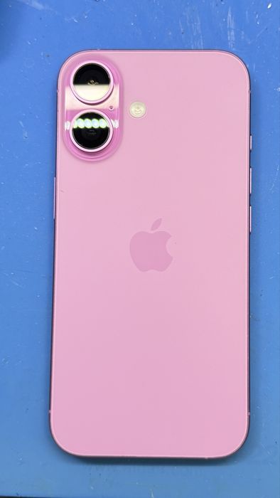 iPhone 16 продам дисплей с дефектом на разбор телефон