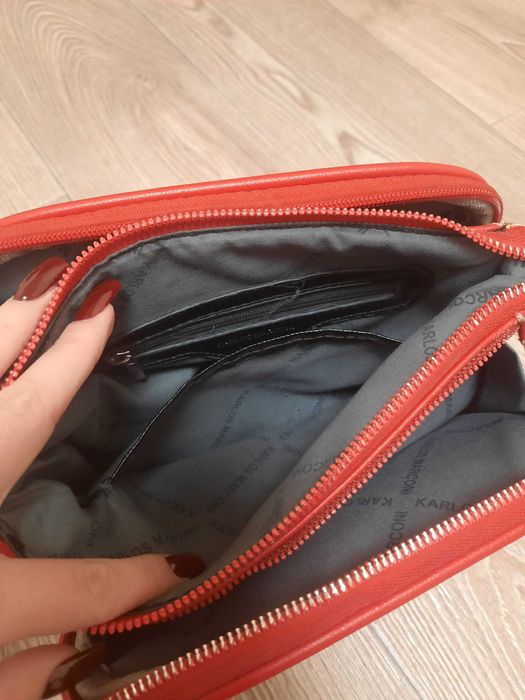 Сумка червоного кольору KARLOS MARCONI