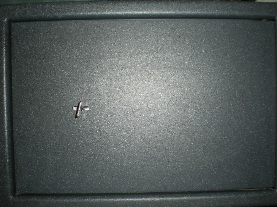 Сейф важкий металевий меблевий 30х43х32см з ключовим замком