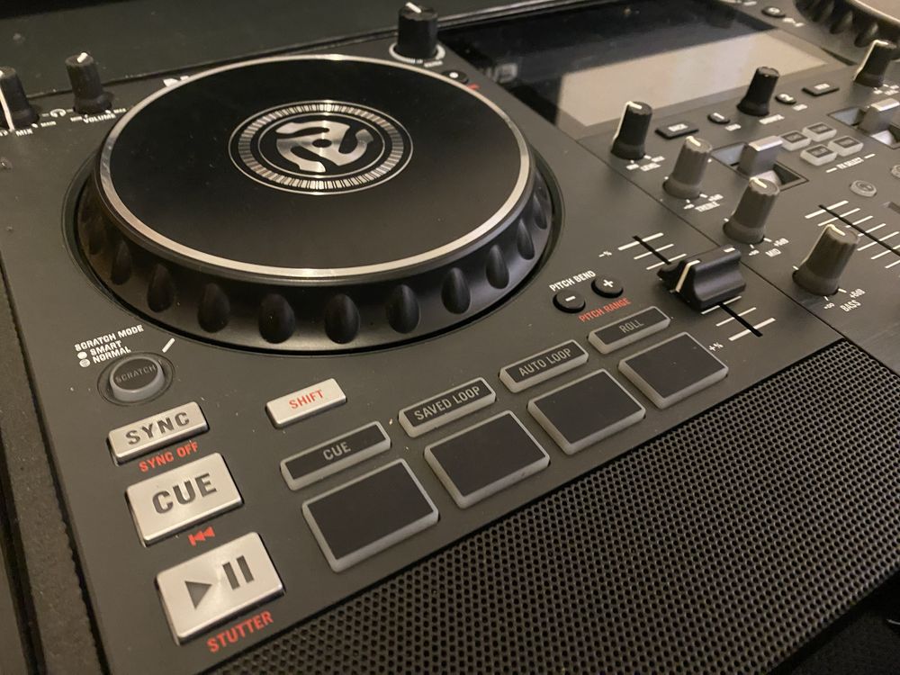 Numark mixtream pro + flightcase