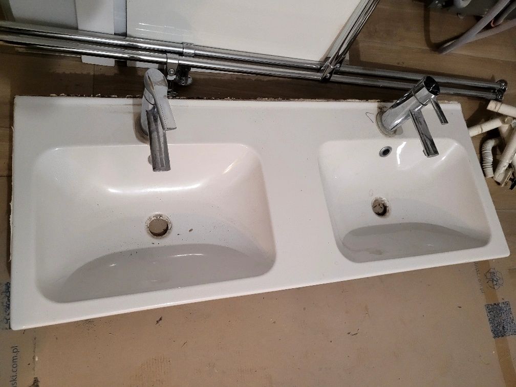 Umywalka 120cm Ikea z bateriami