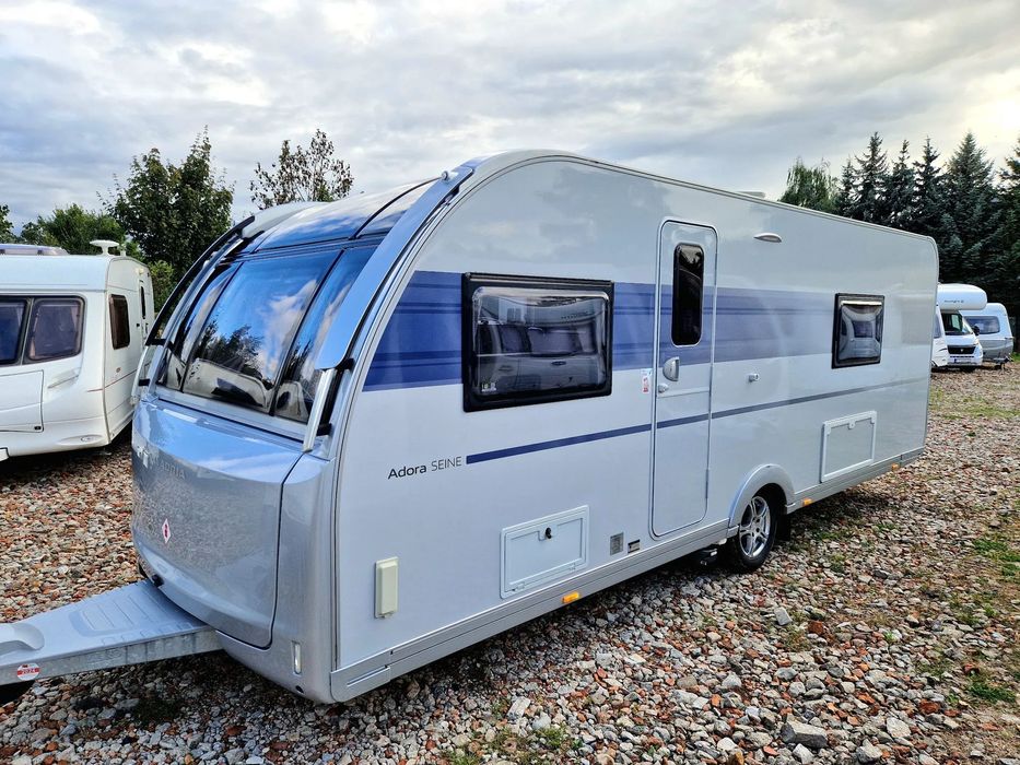 Adria Adora SEINE  4-os LUX przyczepa, ogromna łazienka, dwie sypialnie, ALDE, MOVER