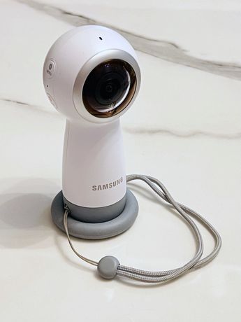 Kamera Samsung Gear 360
