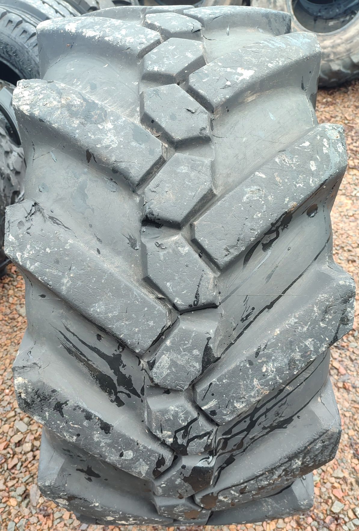 Opona Michelin Double X 18 R19.5 XF 18-19.5