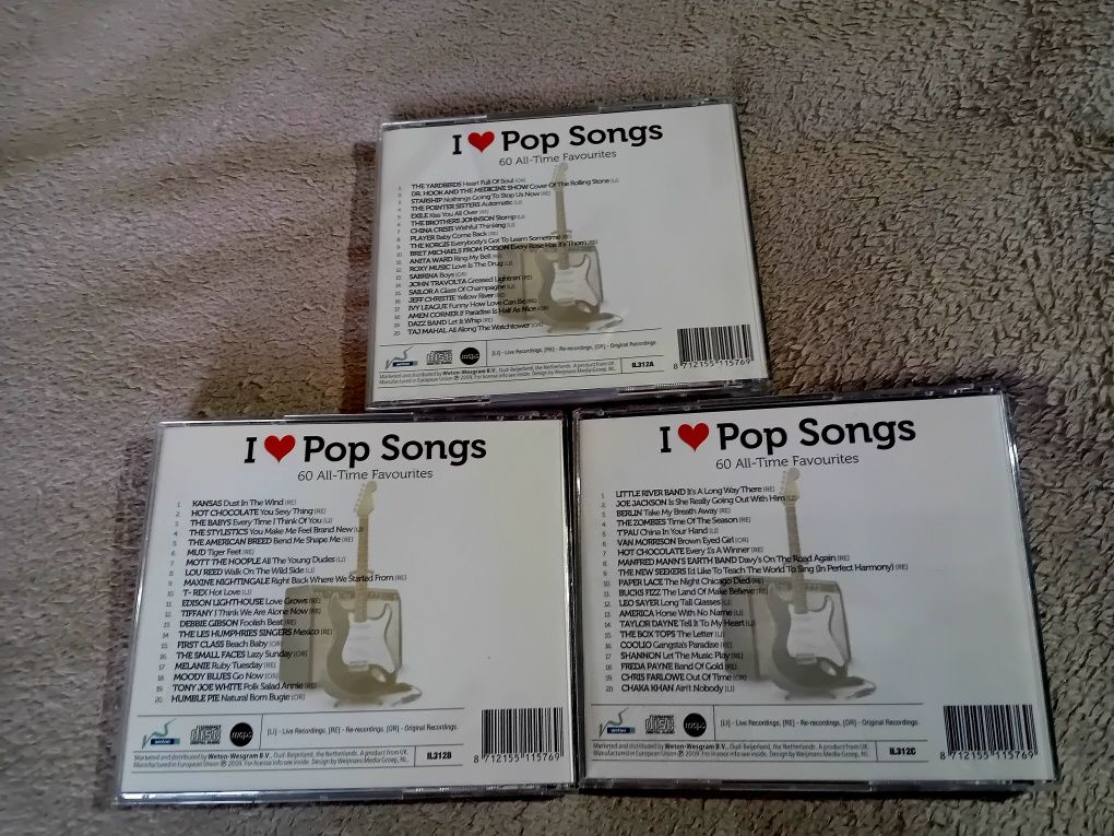 Trzy płyty CD I Love Pop Songs 2009