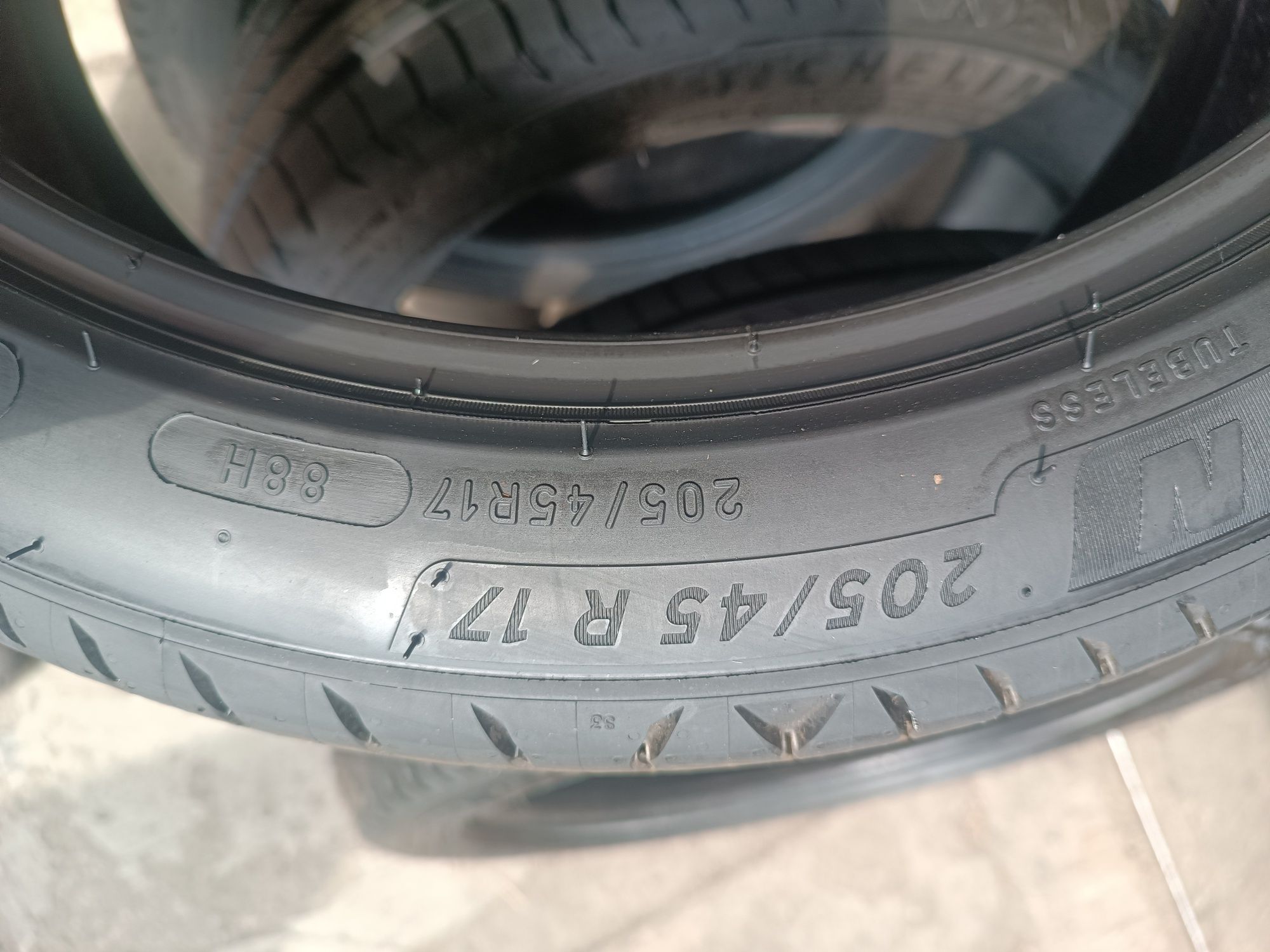 Sprzedam nowe opony Michelin 205/45 r17