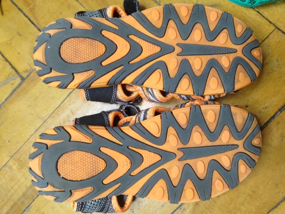 Босоніжки унісекс, спортивні кроки, вьетнамки