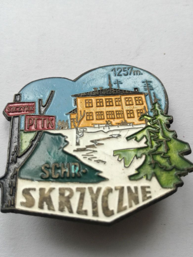 Przypinki 9 sztuk