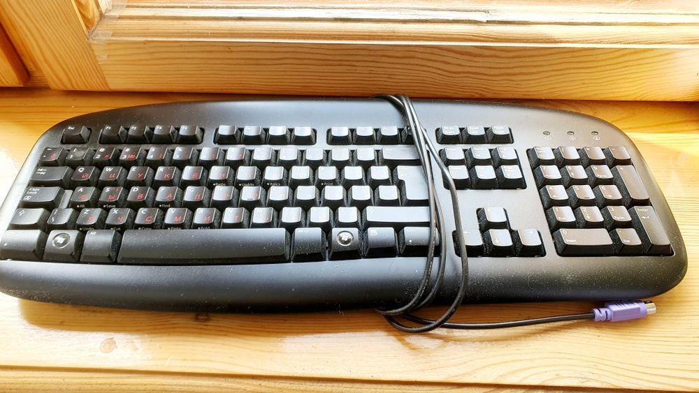 Клавиатура к компьютеру