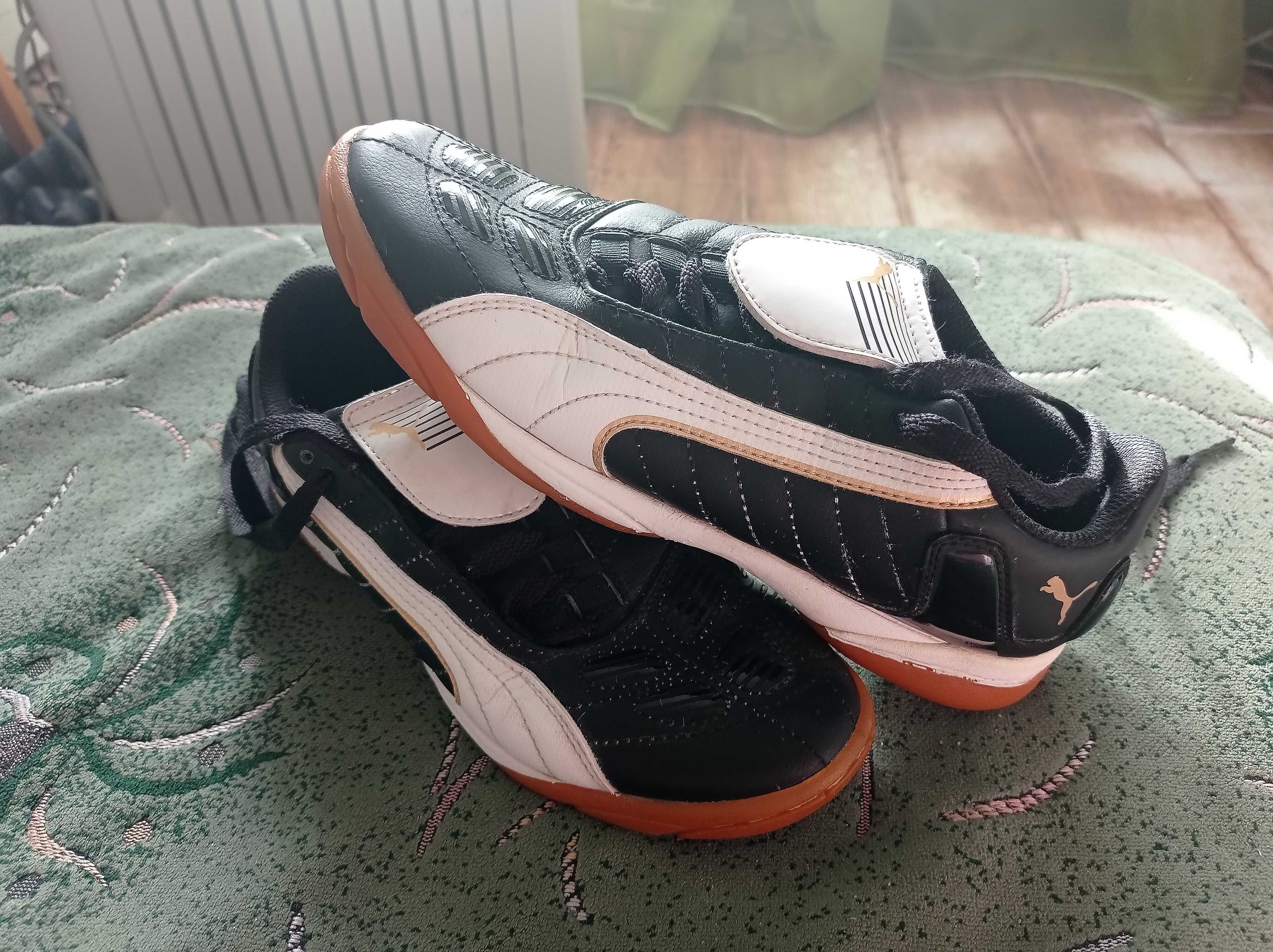 Футзалки PUMA  оригинал фирменные размер-38 стелька-24см