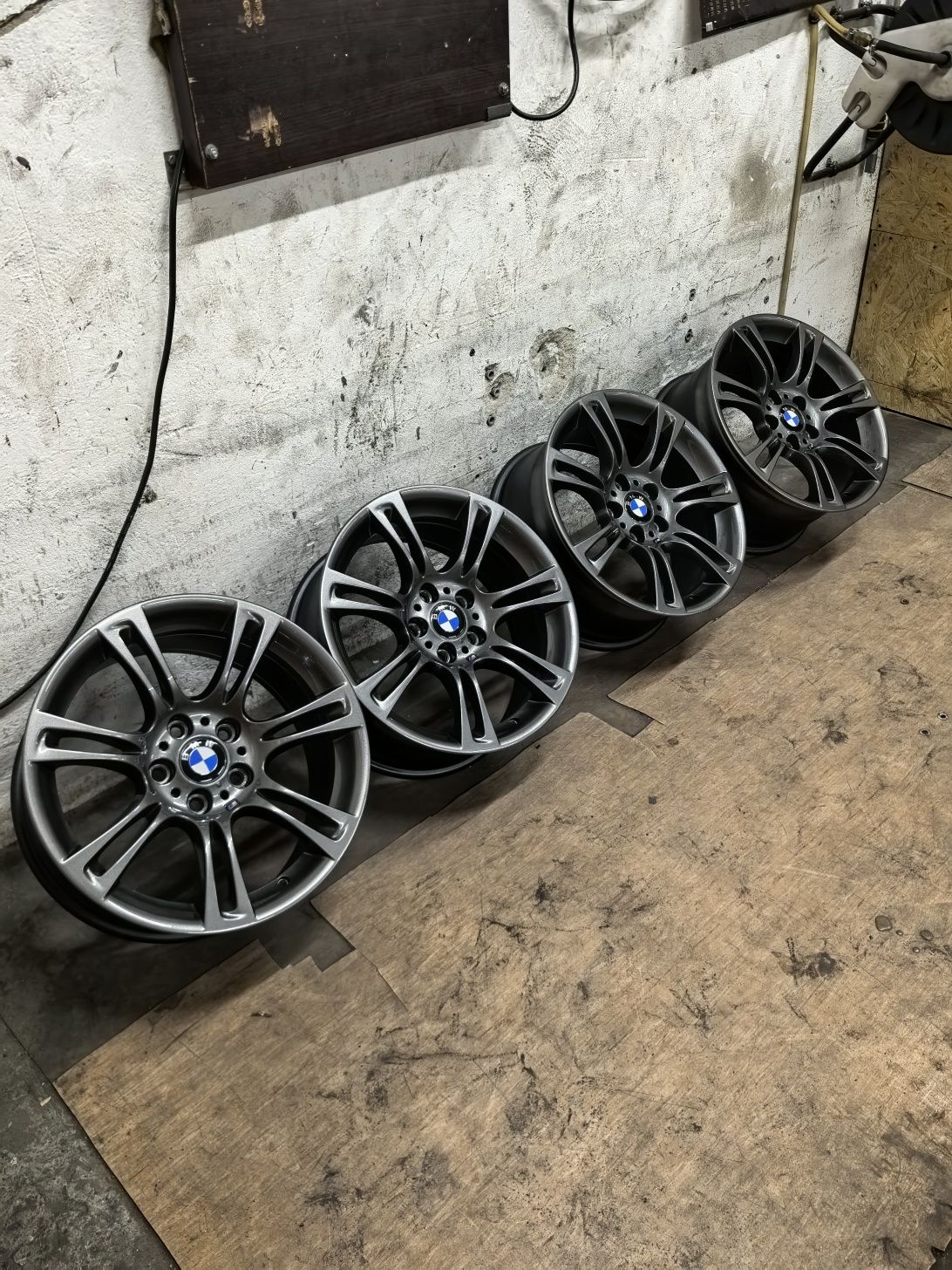 Alufelgi Bmw 18" styling 350 M-pakiet f10 f30 e90 e60 5x120 Oryginał