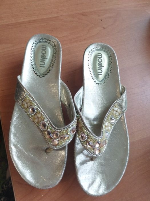 Продам шльопанці