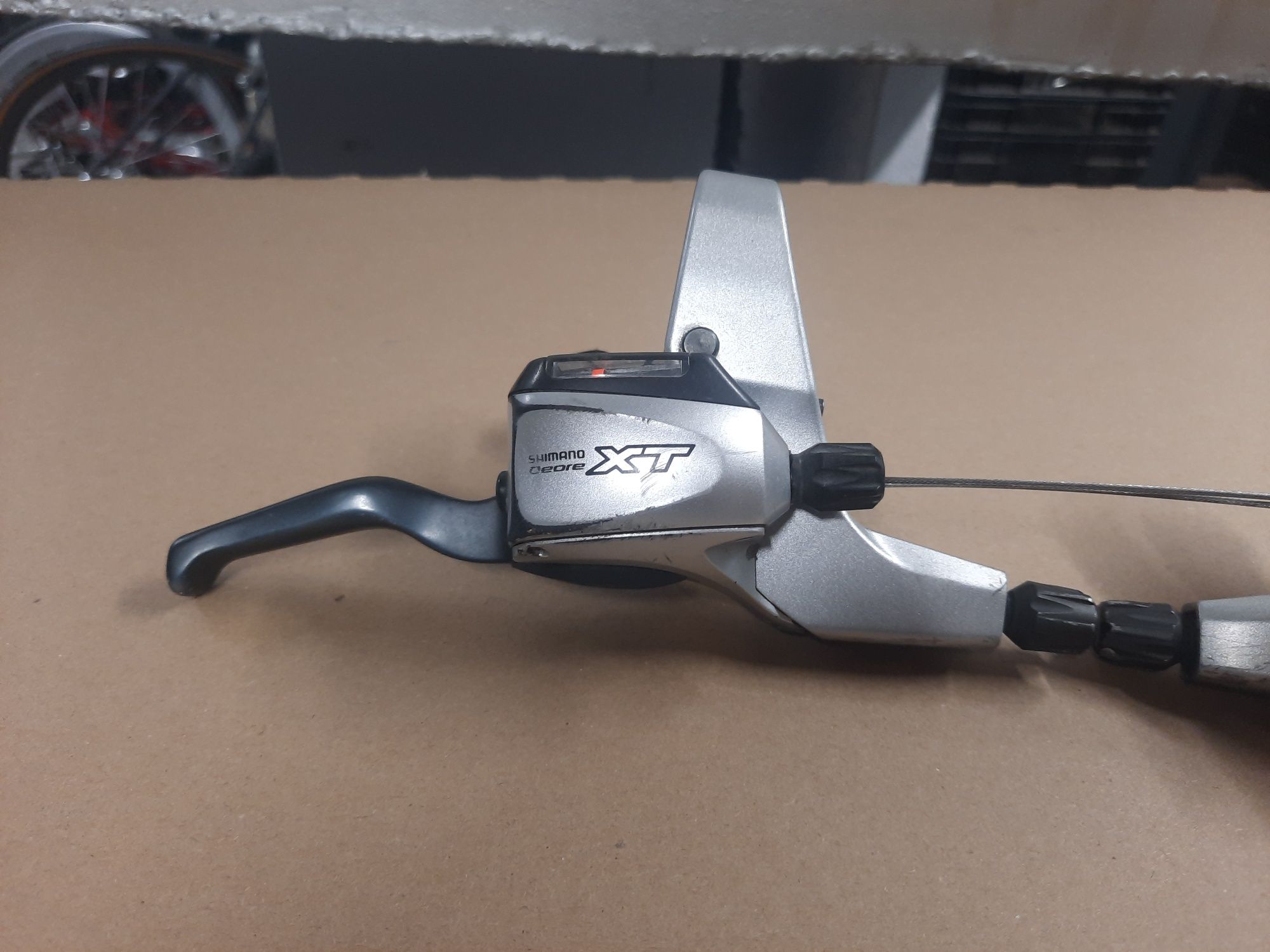 klamkomanetki shimano deore XT st-m760 dual control 3x9s 0425