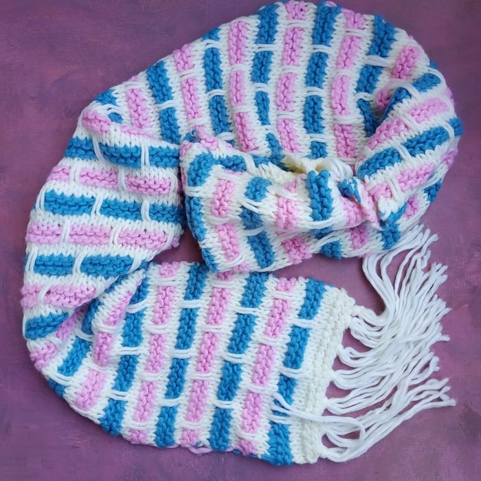 Сет комплект вязанная шапка шарф
белый розовый НОВЫЙ