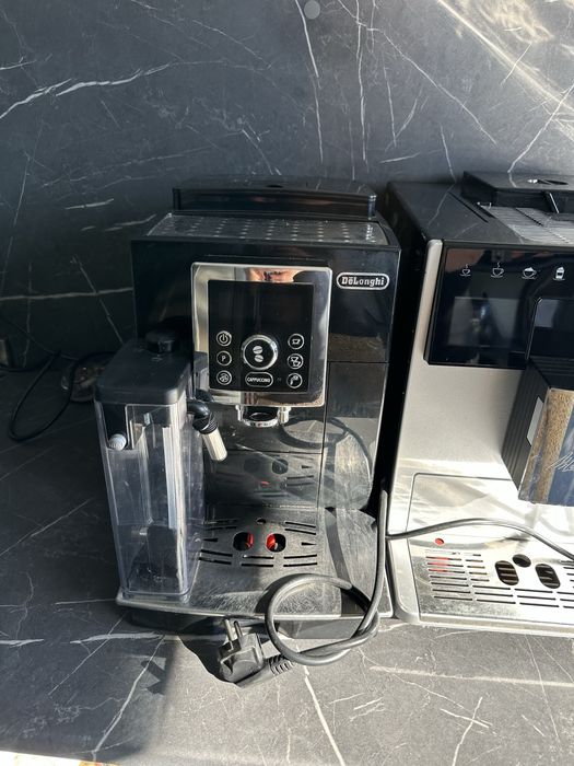 Кавові машини Delonghi з Європи