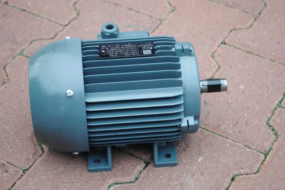 Silnik elektryczny 0.75kw.  1380obr./min.. Firmy WEG