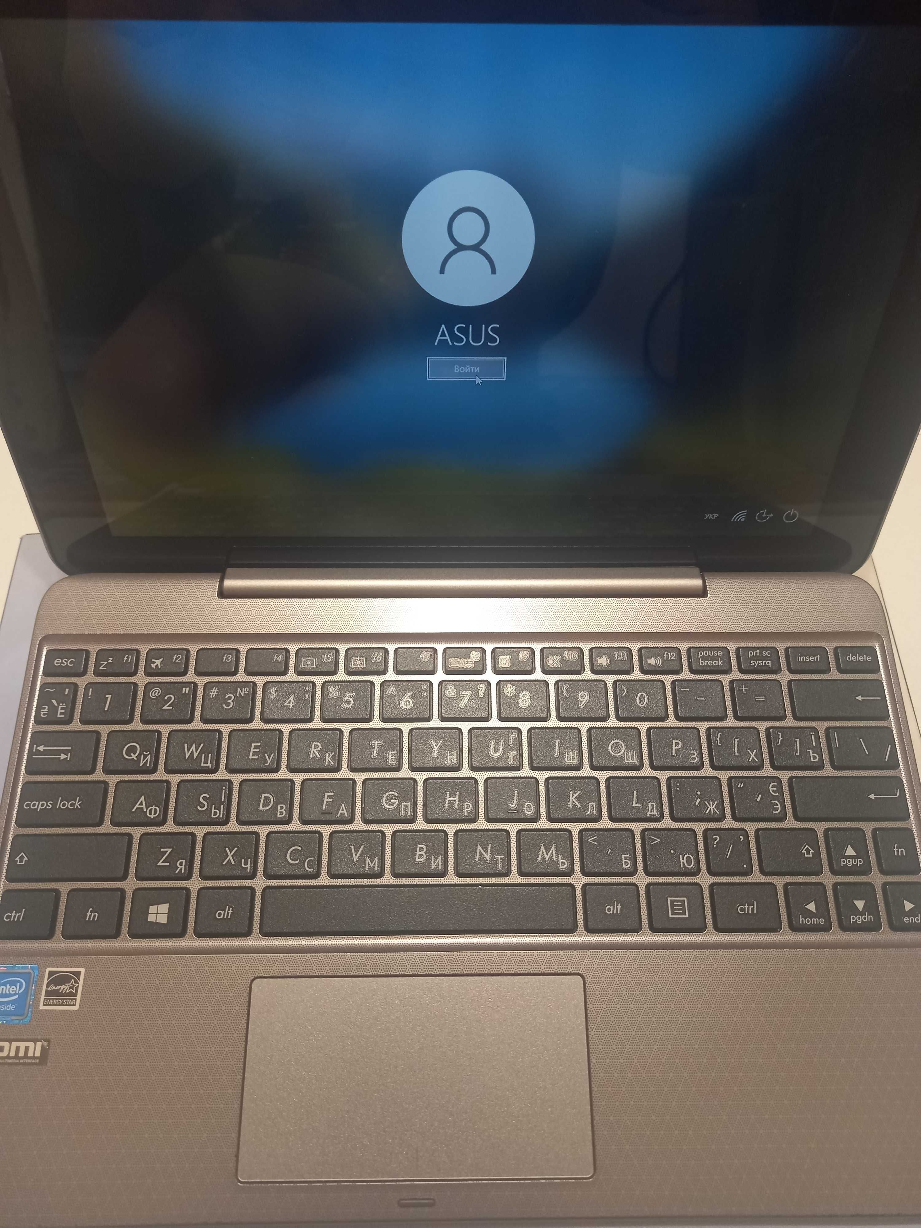 Планшет з клавіатурою Asus Transformer Book T101HA