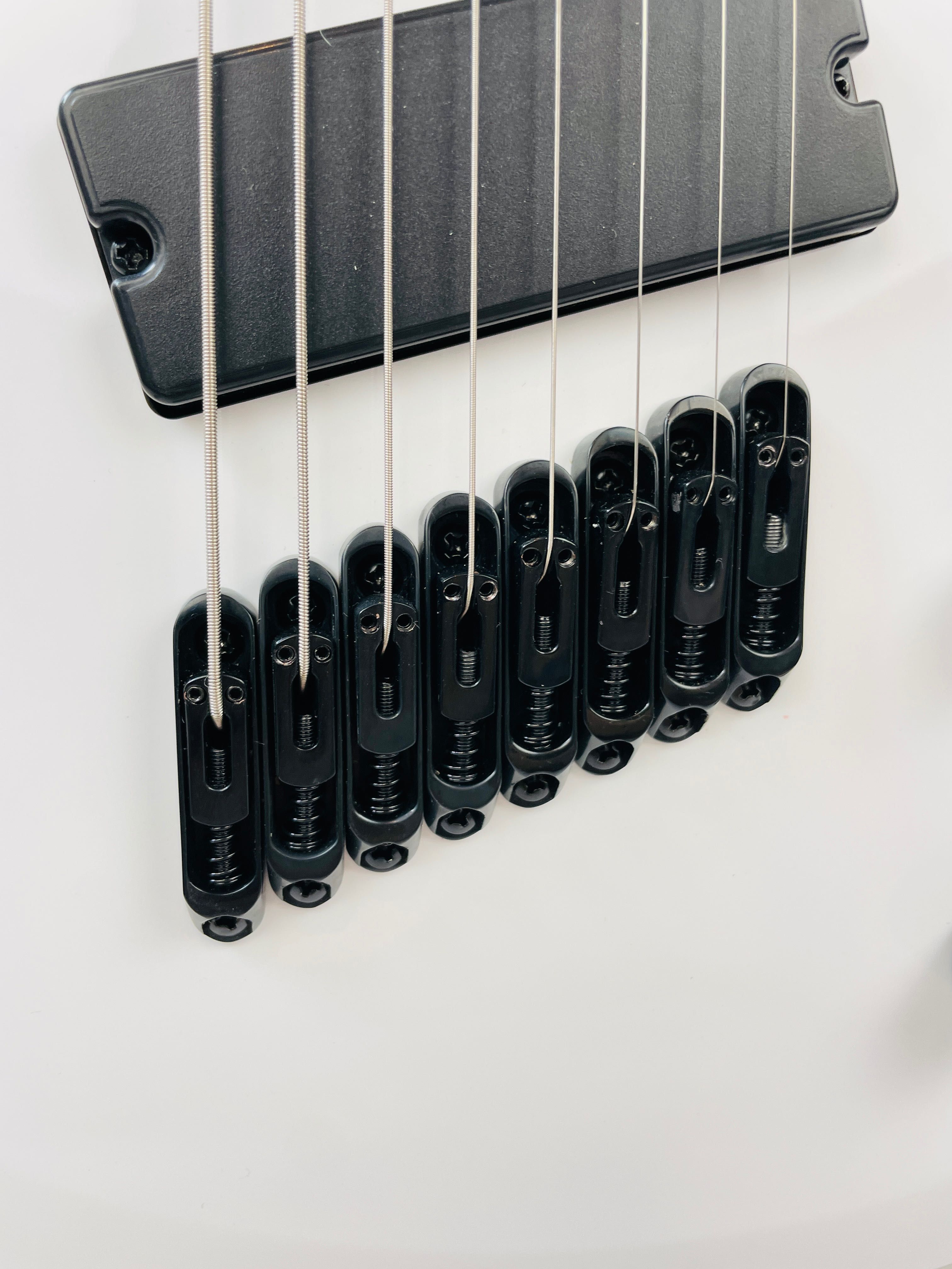 Harley Benton R-458MN WH MultiScale - 8 strunowa gitara elektryczna