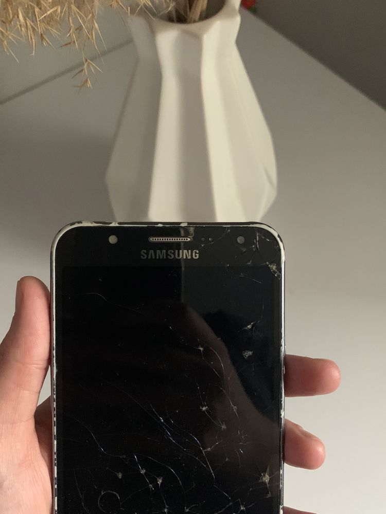 Телефон Samsung Galaxy J7 2017,самсунг,мобільний