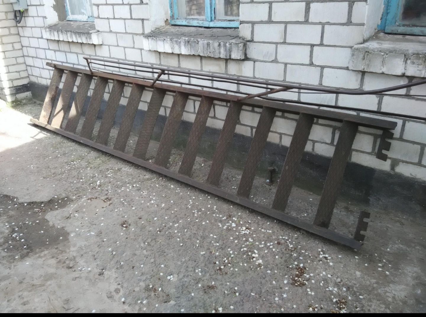 Железная лестница