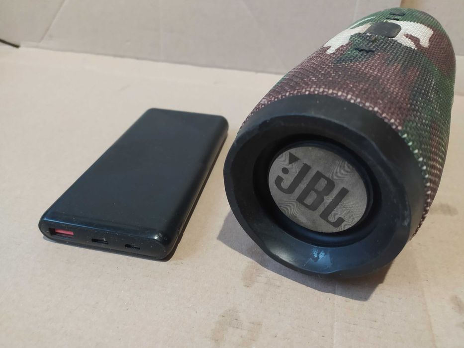 Колонка и power bank под ремонт