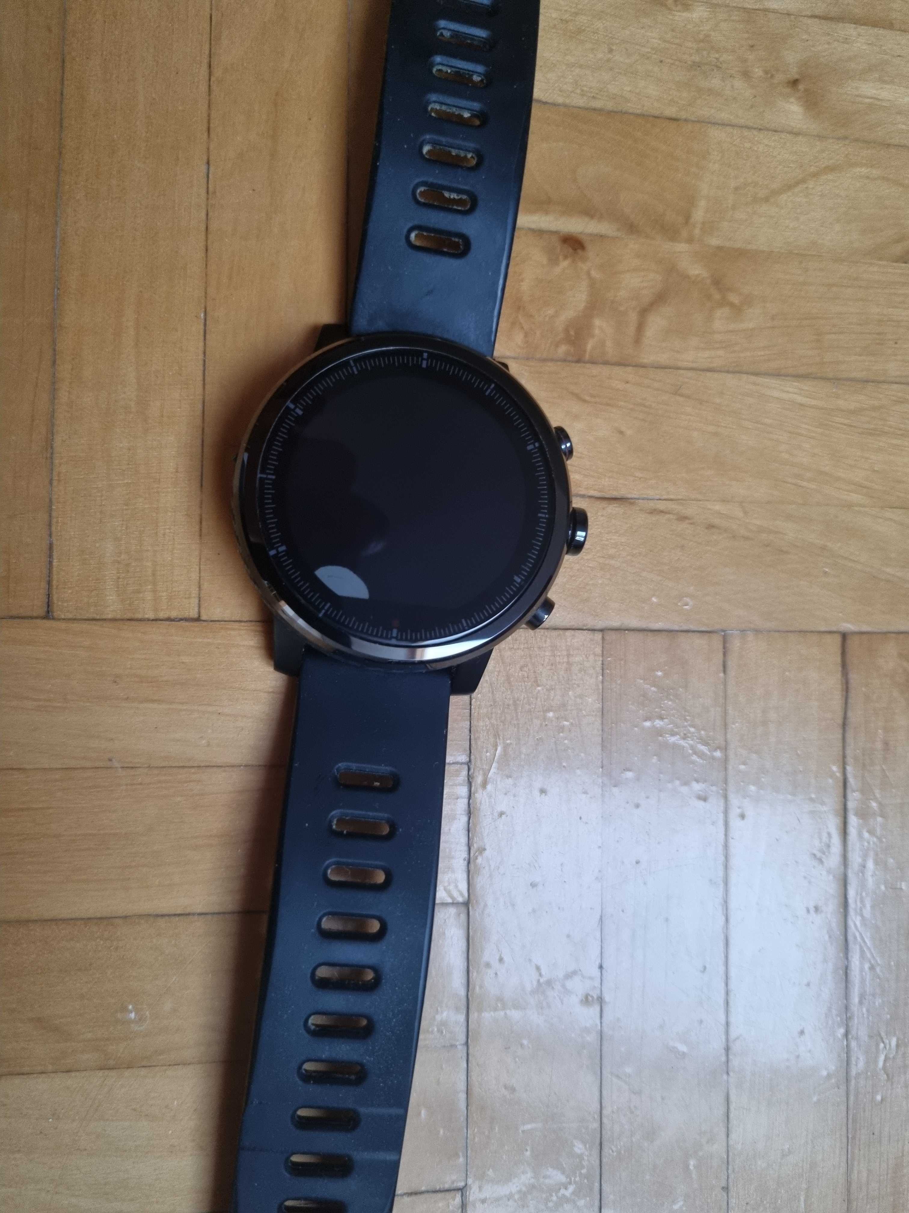 Amazfit smartwatch - uszkodzony + baza ładowarki