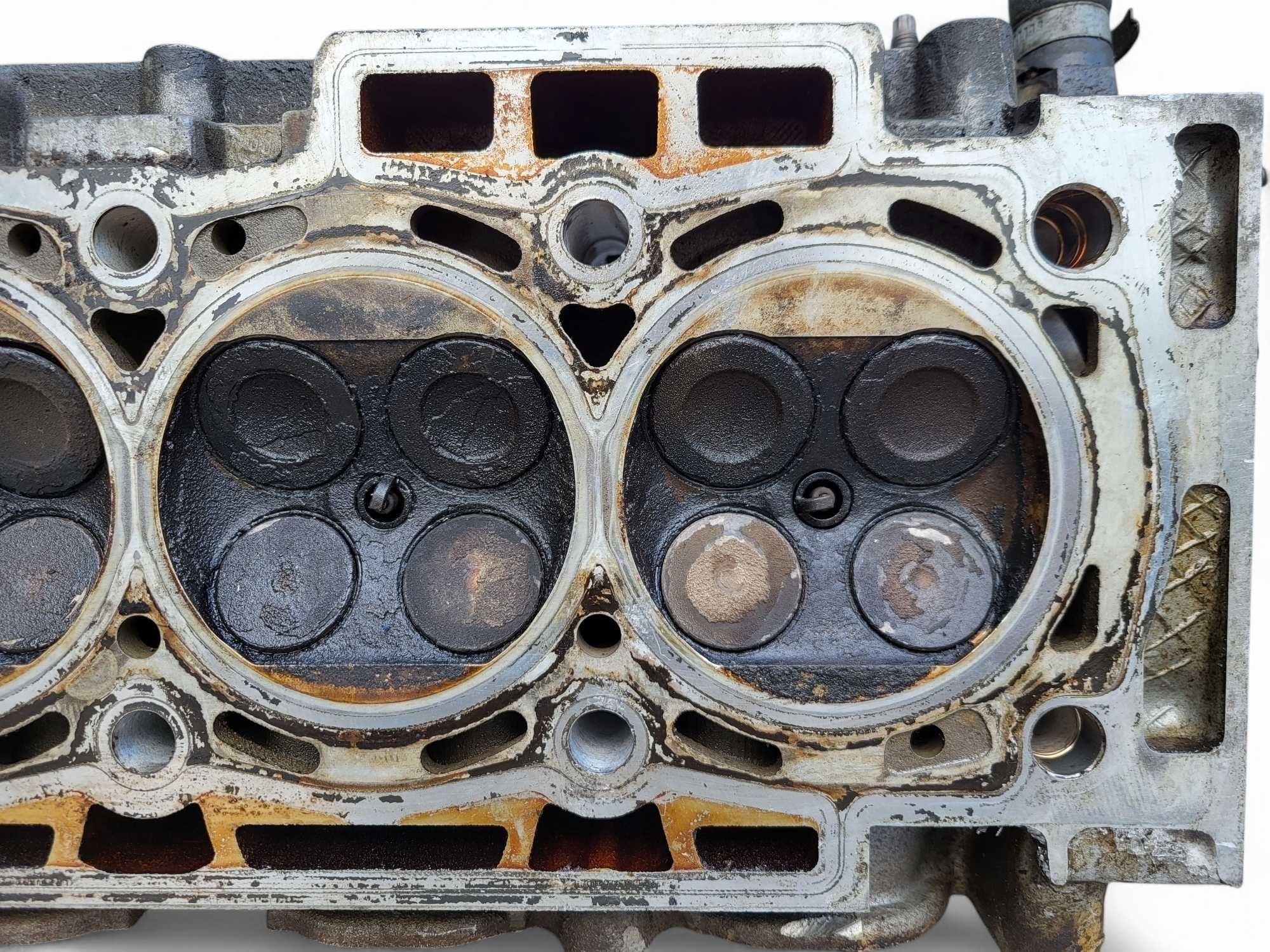 ГБЦ головка блока Citroen C4 C5 C8 Peugeot 307 308 407 807 2.0 бензин