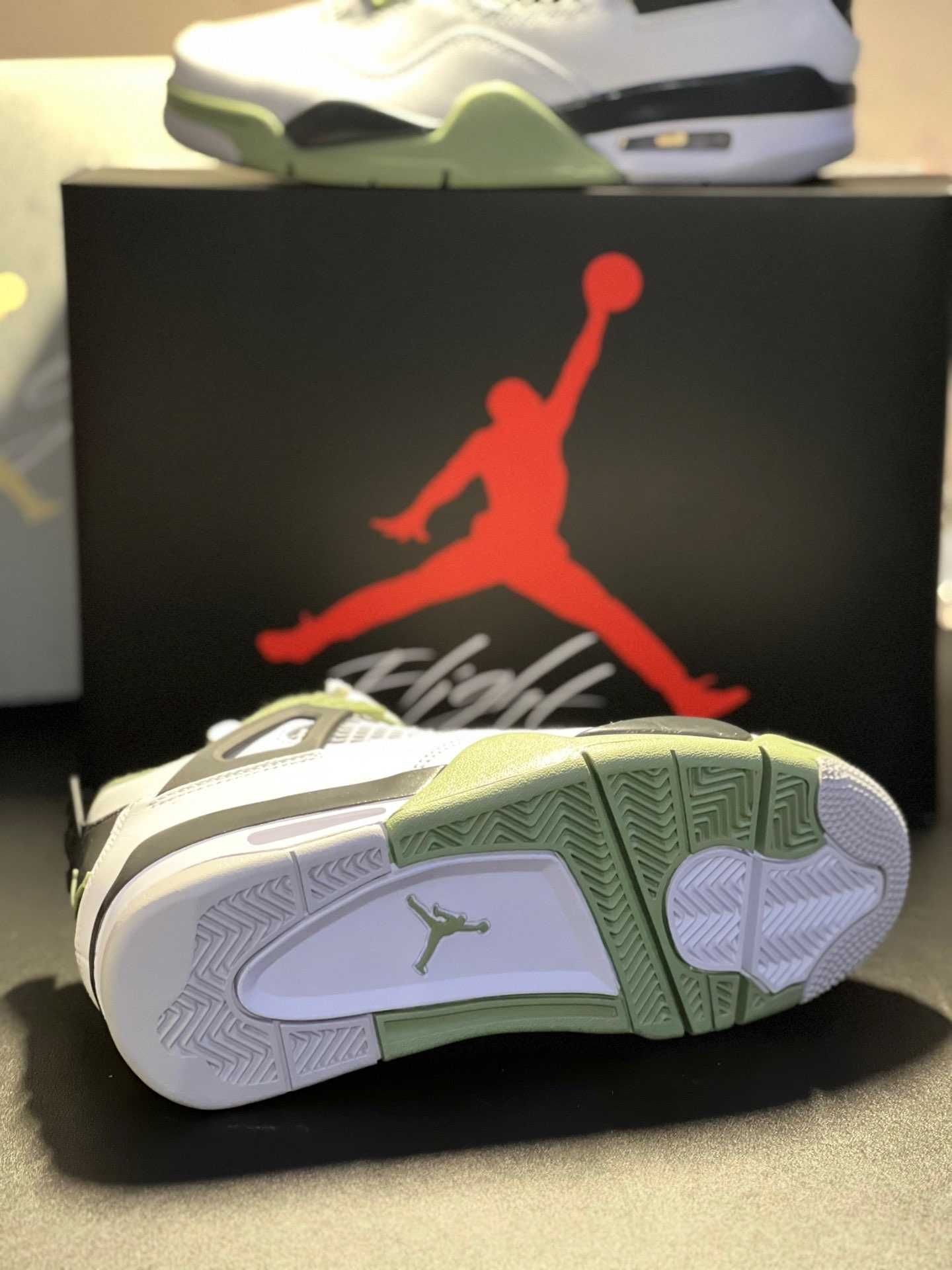 Original/Jordan4Air4RetroSeafoam unisexTrampki rozmiar.41