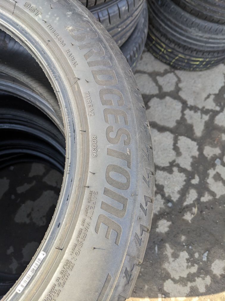 215/55R18 Bridgestone літо 2021 рік