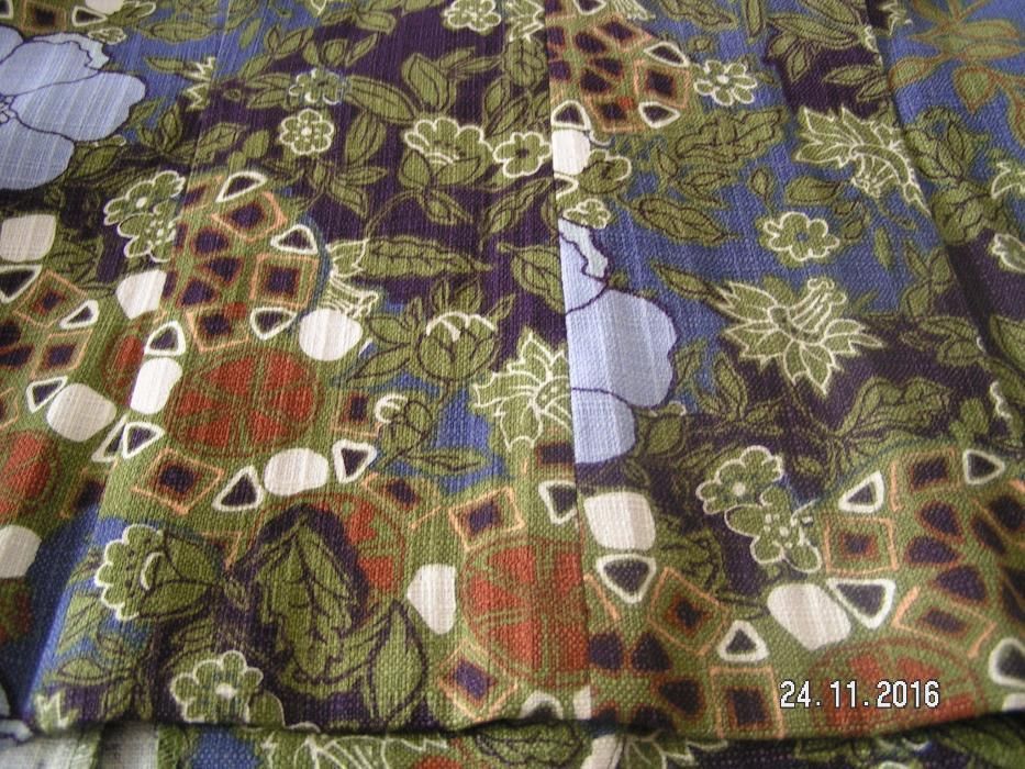 Casaco de Senhora estampado em cores muito bonitas