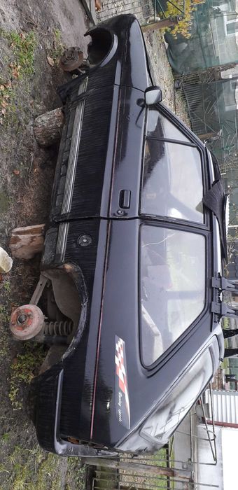 Автомобілі під розбір