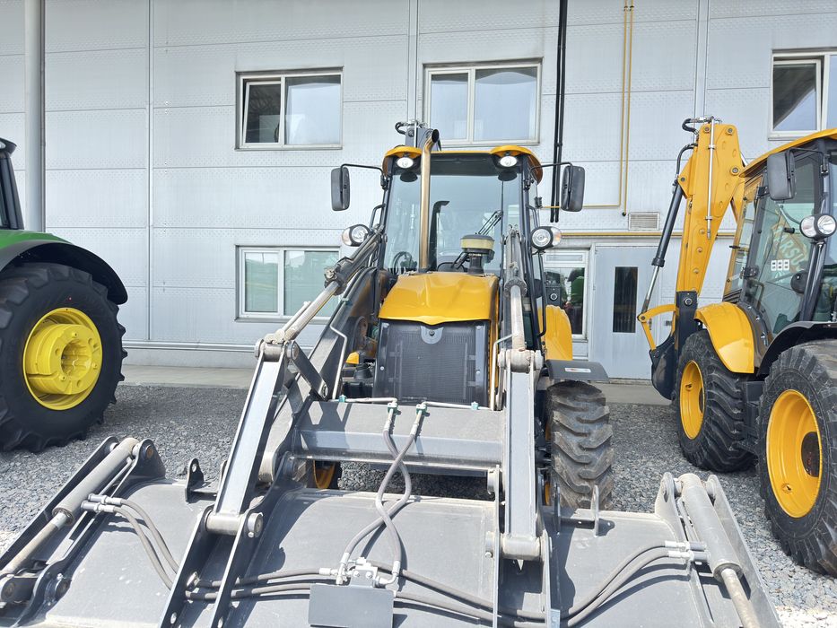 Екскаватор-навантажувач TARSUS 885 (аналог JCB 3CX)