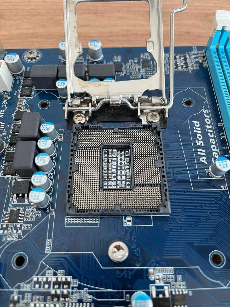 Материнська плата Gigabyte GA-H61M-DS2V (s1155, Intel H61, PCI-Ex16)