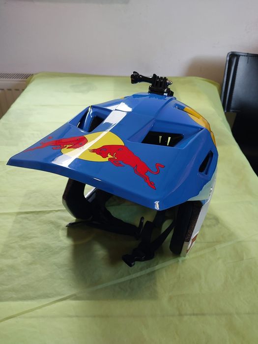 Kask rowerowy Red Bull