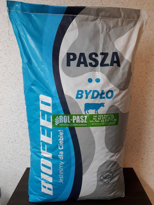 Pasza dla cieląt suchy tmr Calf TMR starter dla cieląt 25kg