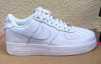 Tenis Nike Air Force 1, (39,43) Cor branca