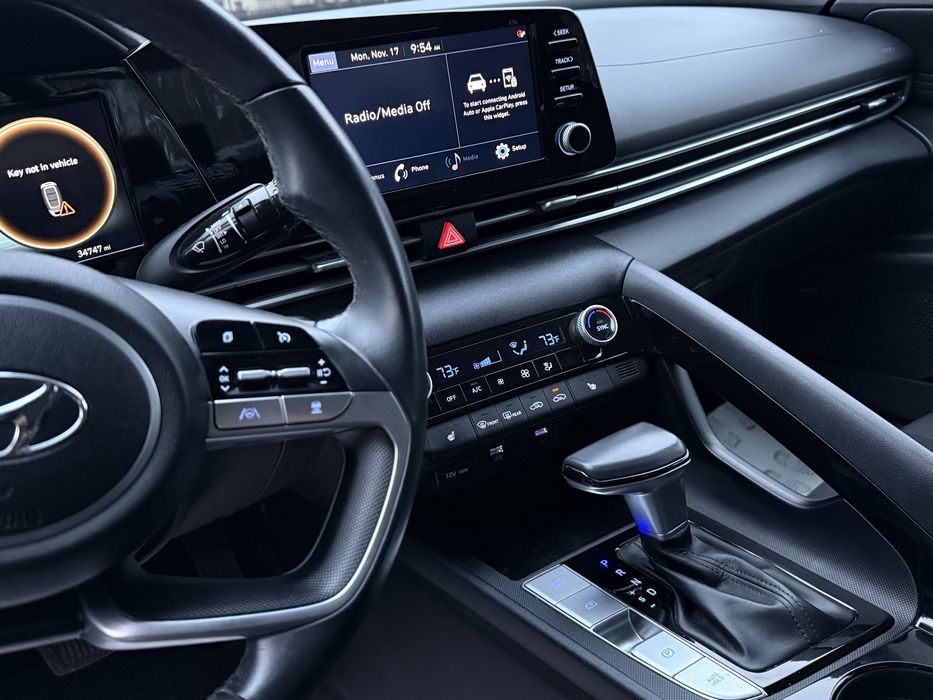 Hyundai Elantra 2021