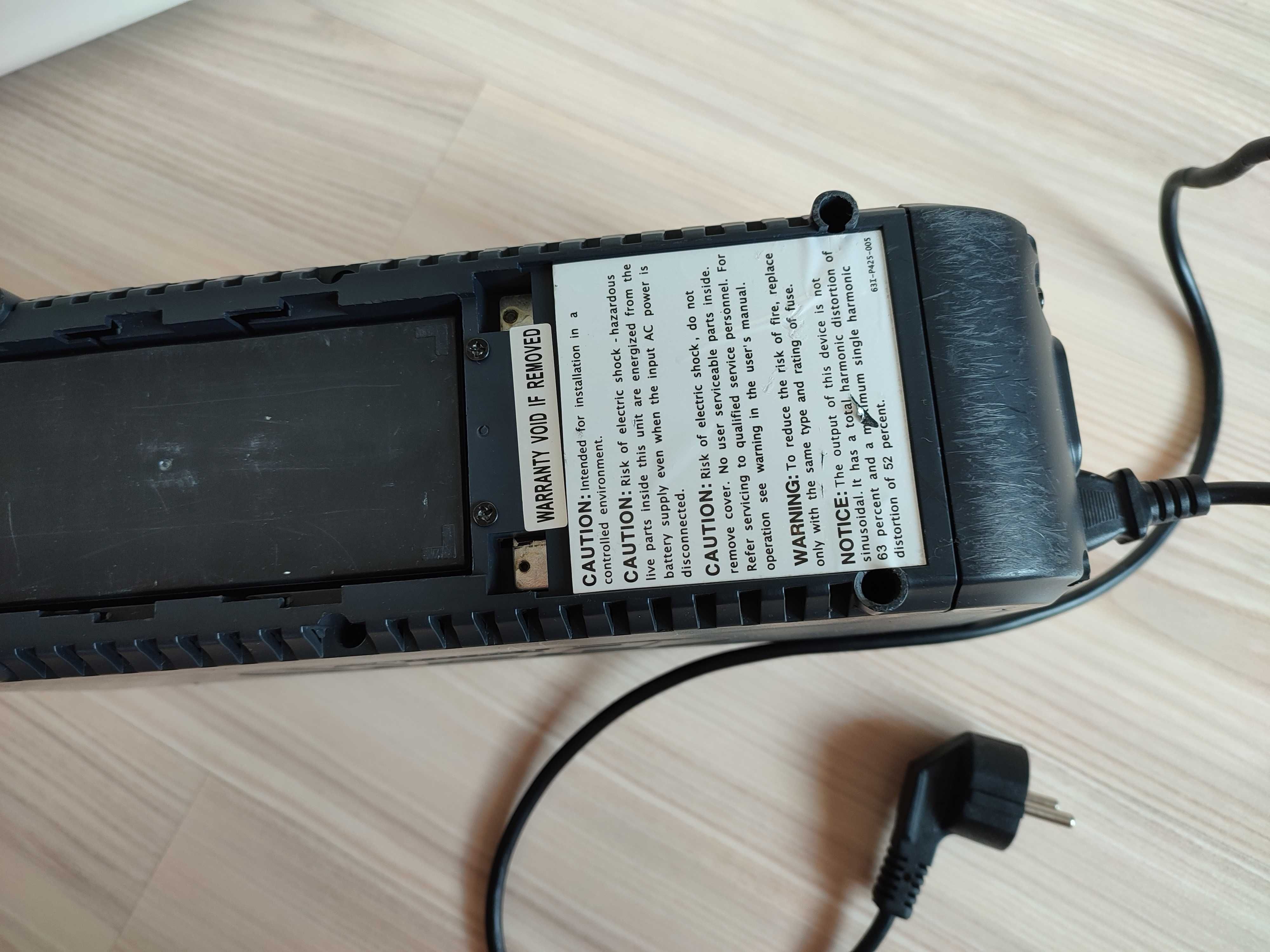 Лінійно-інтерактивний блок живлення Powercom Imperial IMD-825AP