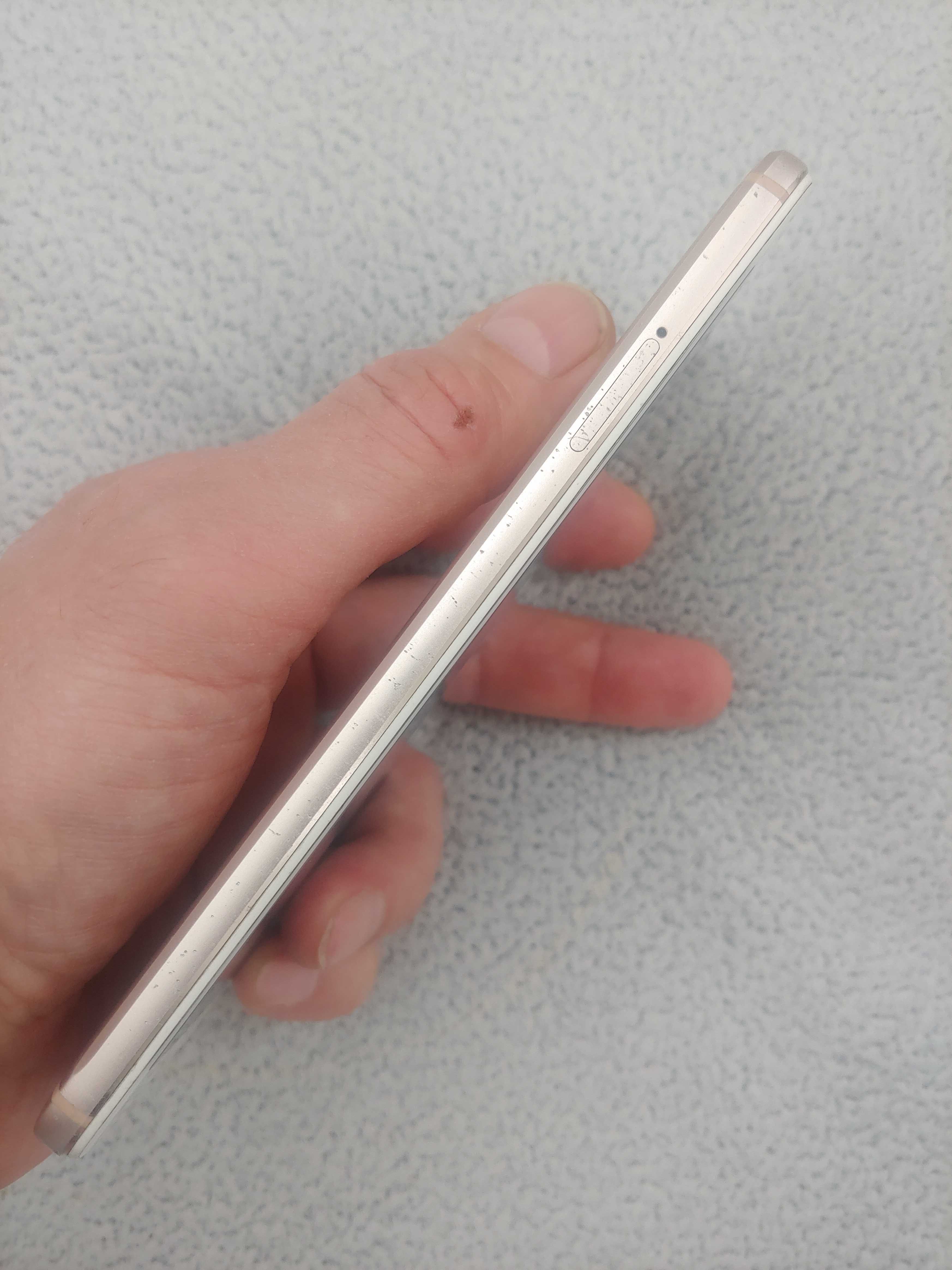 Meizu M6 note 3/16gb M721H читати опис