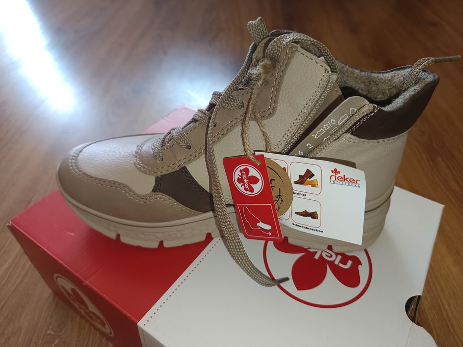 RIEKER 48002 BOTKI sneakersy beżowe na koturnie ocieplane r 38