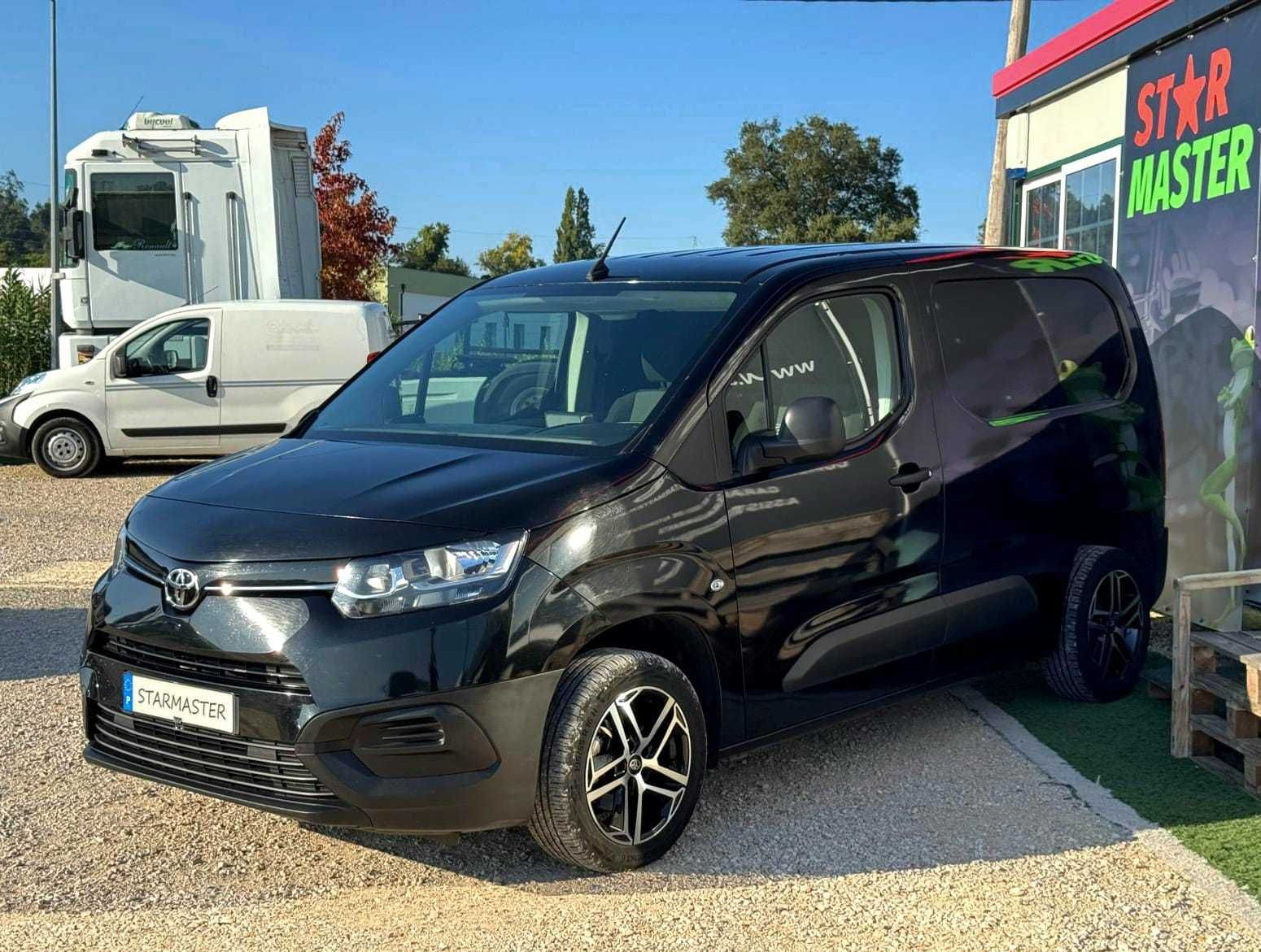 Toyota Proace City 1.5 D- 2023- Poucos quilómetros