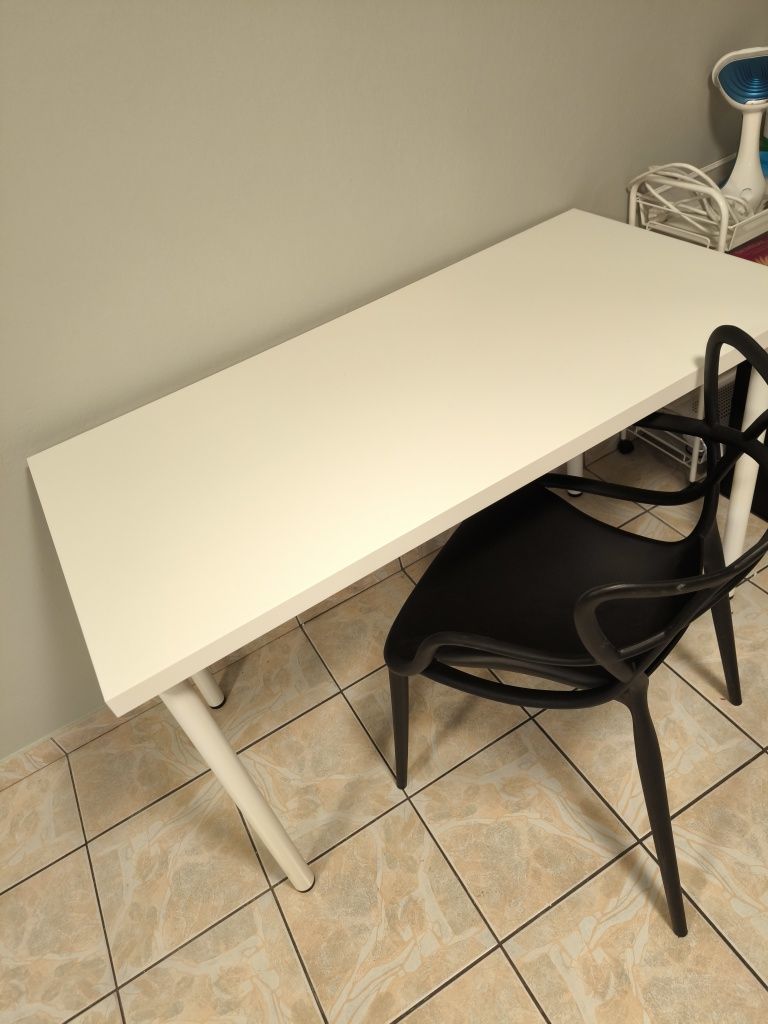 Biurko/stolik IKEA biały